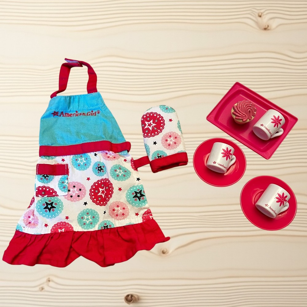American Girl for‎ Williams-Sonoma Doll Apron and Mitt Set with mugs and saucer